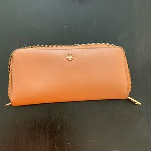 Tory Burch Robinson Leather Continental ZIP Wallet